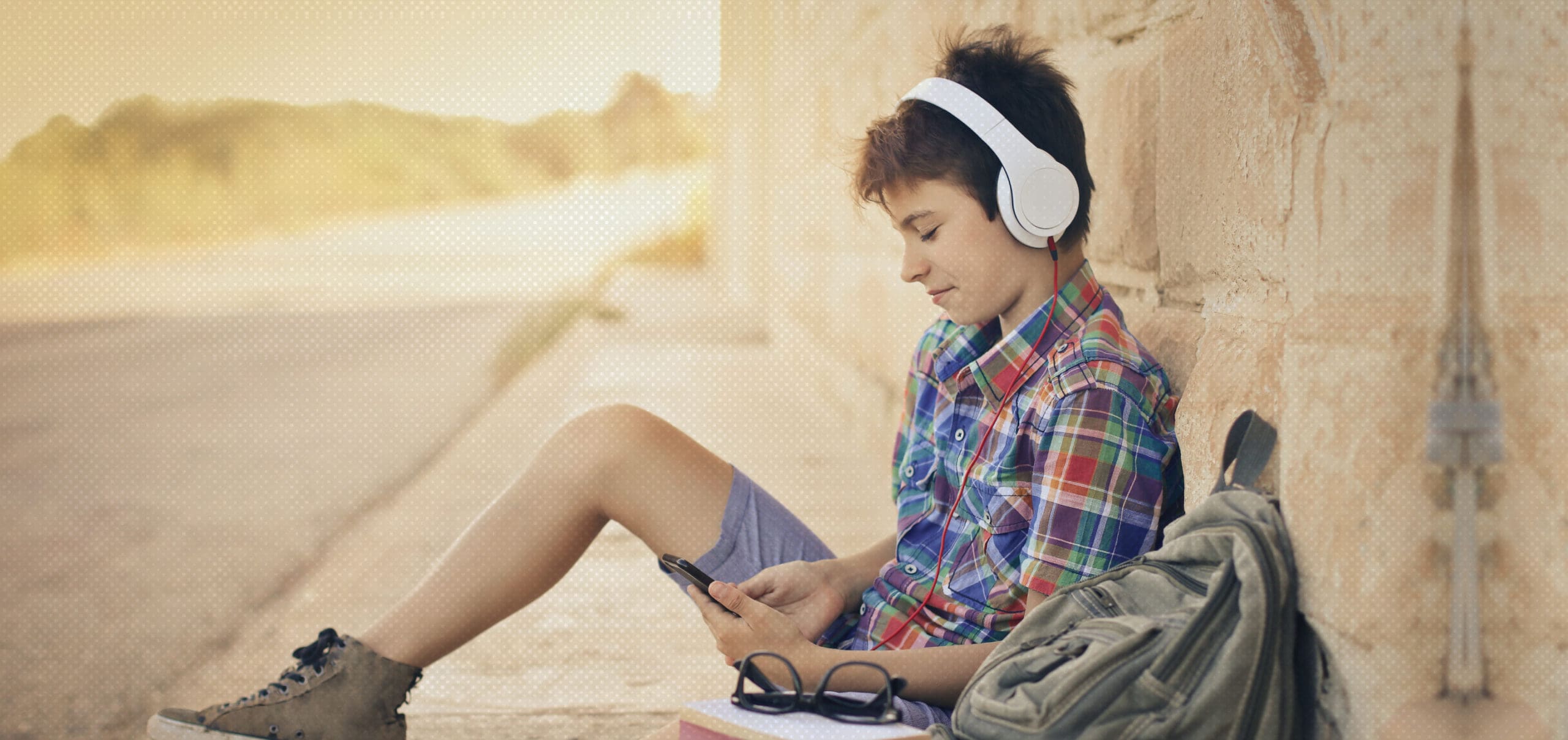 Introverted Student Engaging Socially with Online Classmates