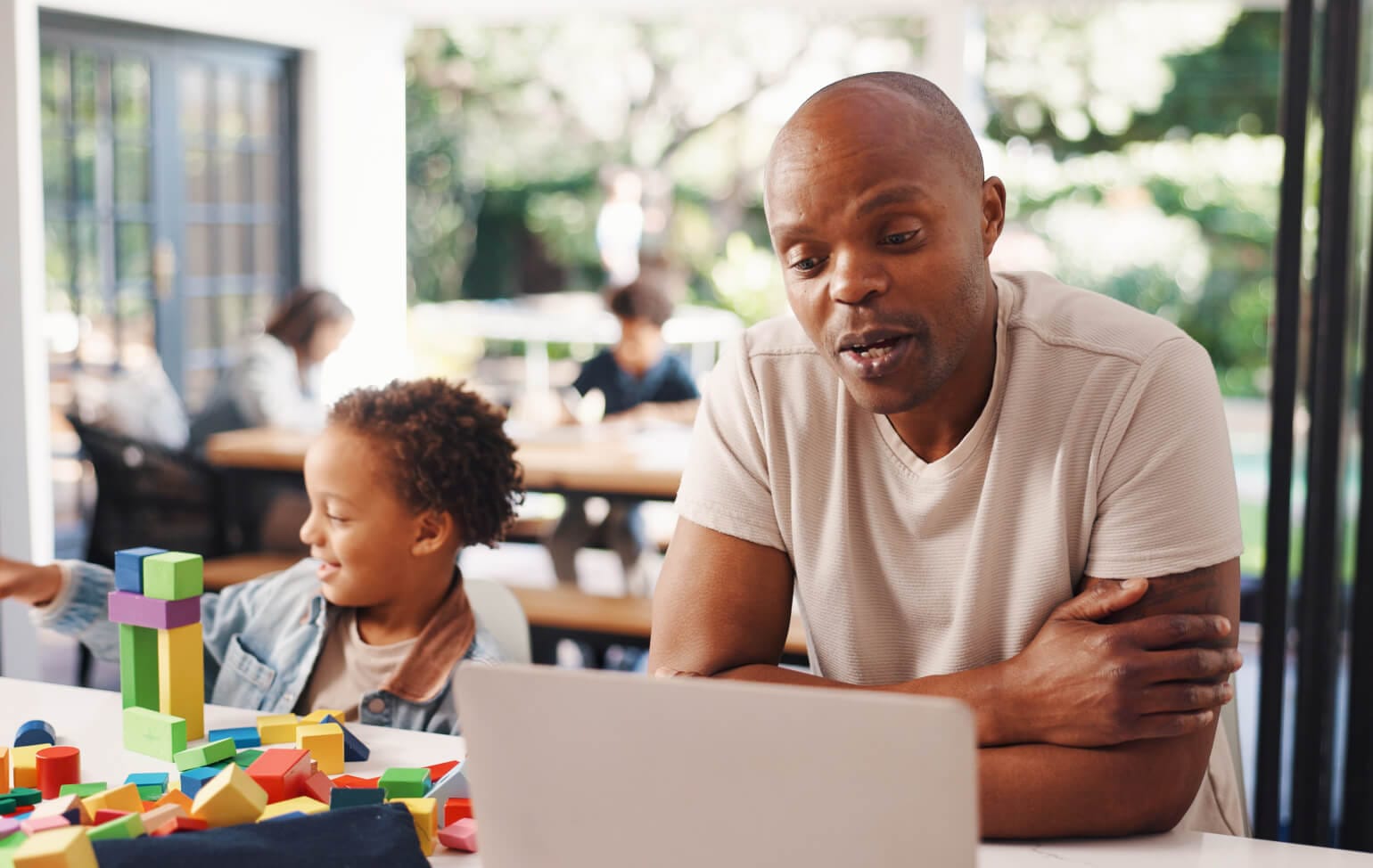 Parent and child working online