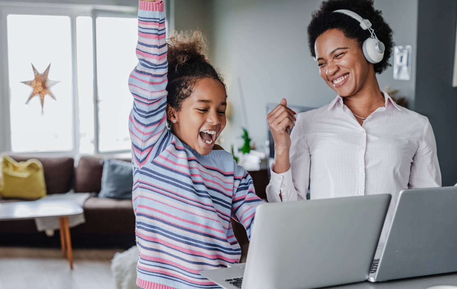 Student and parent learning online